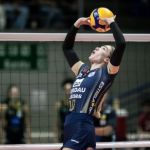 Lesão não deve tirar levantadora do Gerdau/Minas da Superliga; entenda tratamento