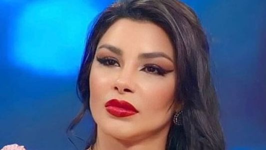 Jenny Miranda, ex-Fazenda, passa por uma intoxicação alimentar