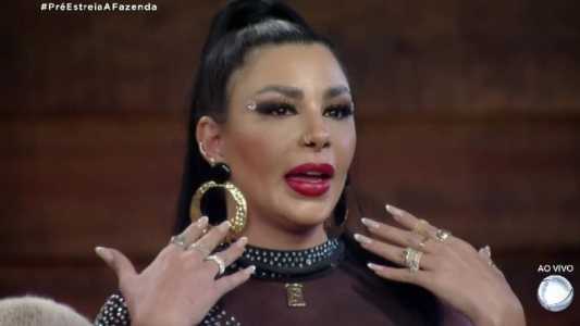 Jenny Miranda falou sobre a filha e a cantora