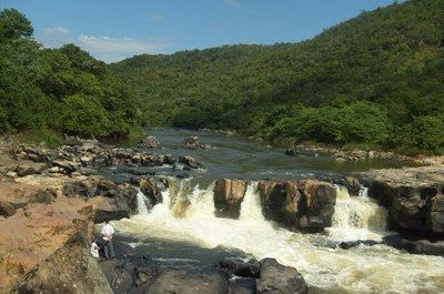 Ministros Silveira e Waldez Góes assinam contrato de Jequitaí em Montes Claros (MG)
