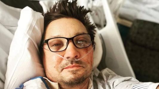 Jeremy Renner foi esmagado por um snowcat