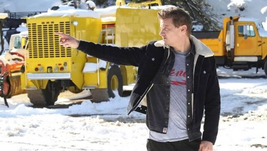 Jeremy Renner sofreu um acidente grave no dia 1º de janeiro