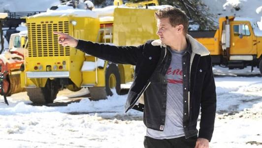 Jeremy Renner sofreu um acidente grave no dia 1º de janeiro