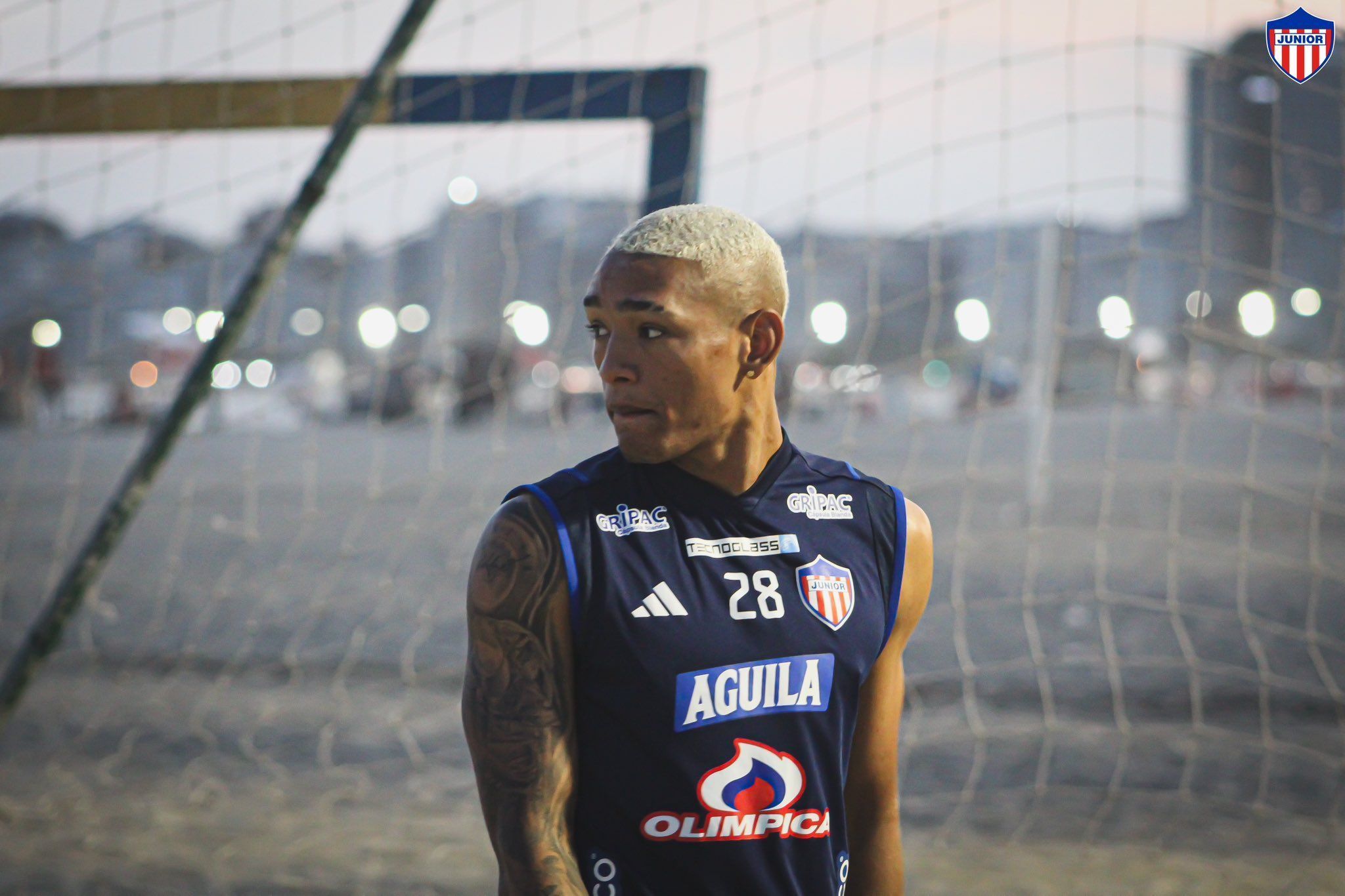 Libertadores: Junior Barranquilla, rival do Botafogo, bate bola em Copacabana