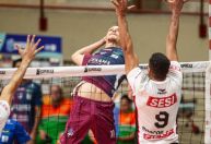 JF Vôlei perde para o Sesi Bauru e segue com marca histórica negativa na Superliga