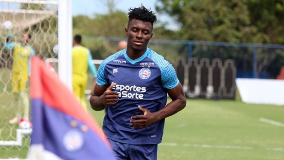 Chávez treina e Bahia ganha reforço para duelo com Cruzeiro