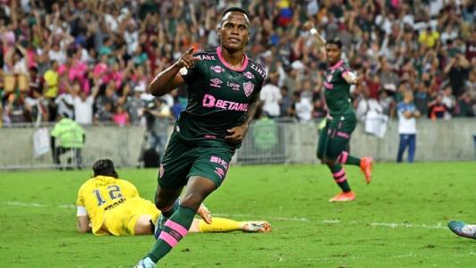 Jhon Arias veio do banco de reservas e marcou o gol de empate do Fluminense