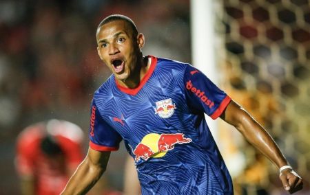 Jhon Jhon comemora gol na estreia do RB Bragantino no Paulistão 2026