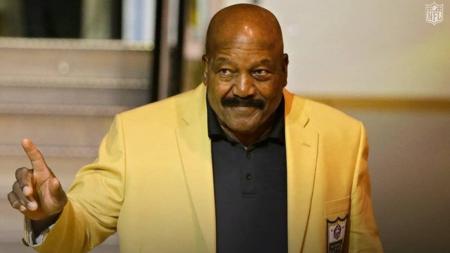 Jim Brown morreu em sua casa, em Los Angeles, nos Estados Unidos
