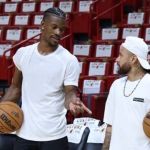 Neymar acerta arremessos com astro do Miami Heat; veja vídeos