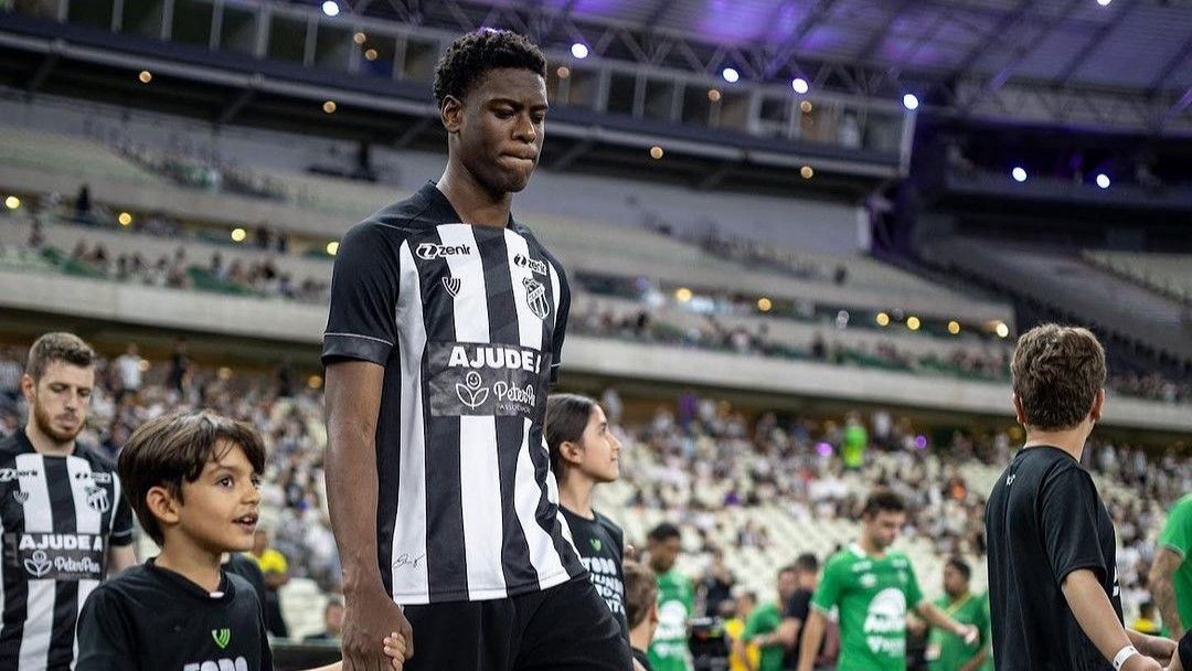 Jonathan Jesus no Cruzeiro? Pedrinho cita Estevão e Roque e revela postura no mercado