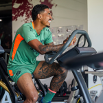 John Kennedy celebra retorno ao Fluminense e indica quando deve estrear
