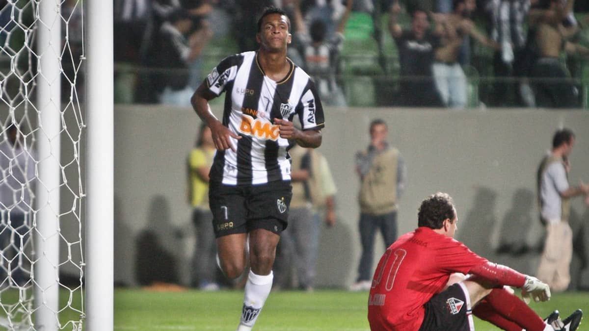 Atlético repete 2013 e terá adversário paulista nas oitavas da Libertadores