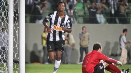 Jô foi o artilheiro da Libertadores de 2013, com sete gols marcados