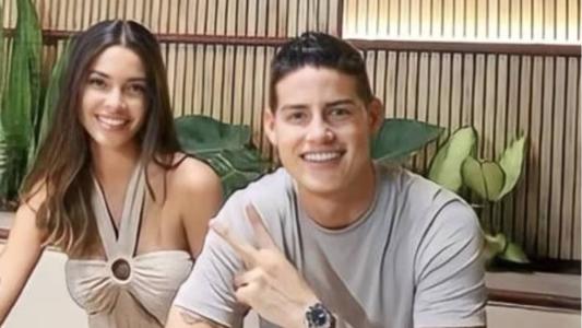 Joana Sanz e James Rodriguez em cafeteria na Colômbia