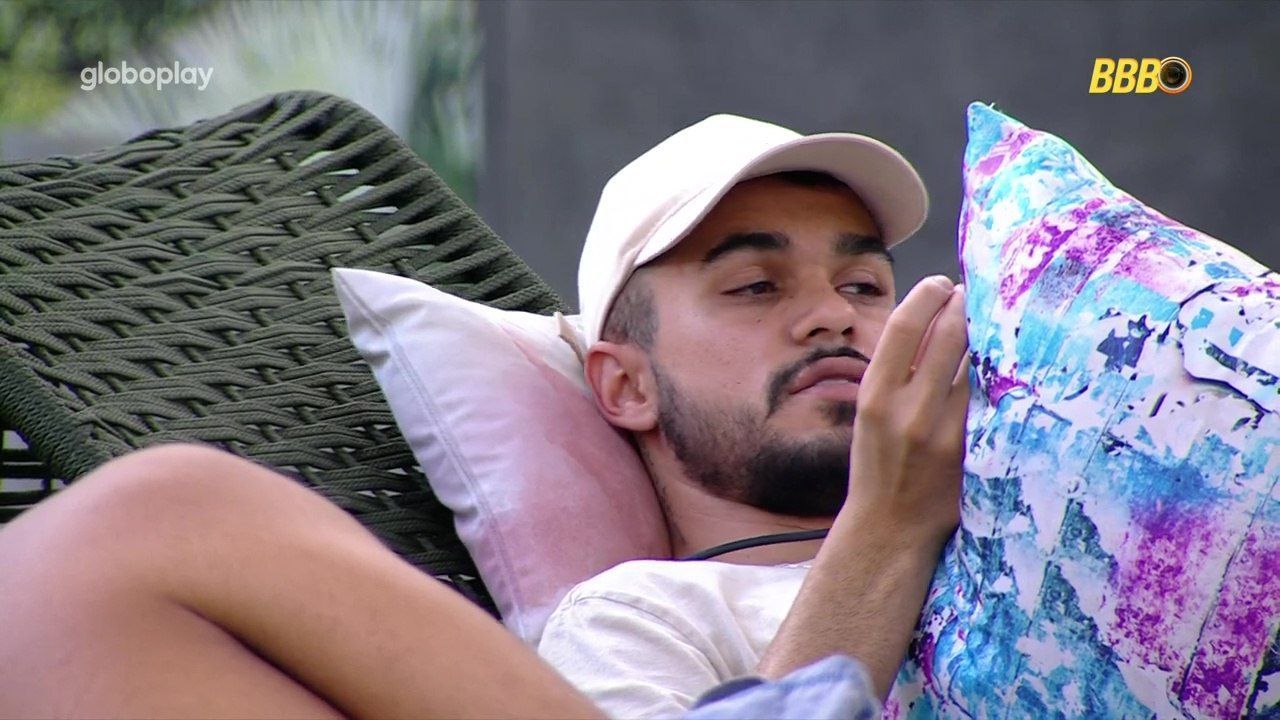 Gêmeos levam bronca da produção do BBB 25 por atitude proibida