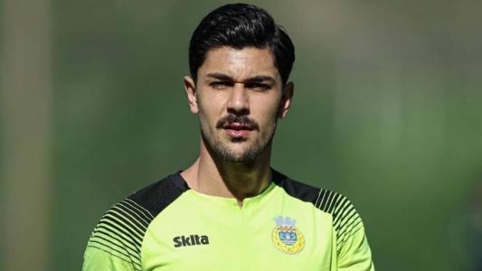 João Basso entrou na mira do Cruzeiro, mas valores assustaram