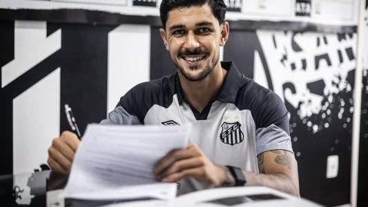 João Basso foi anunciado oficialmente pelo Santos