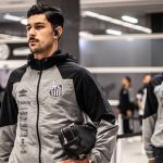 João Basso tem lesão confirmada pelo Santos
