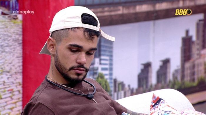 João Gabriel detonou Diego Hypolito