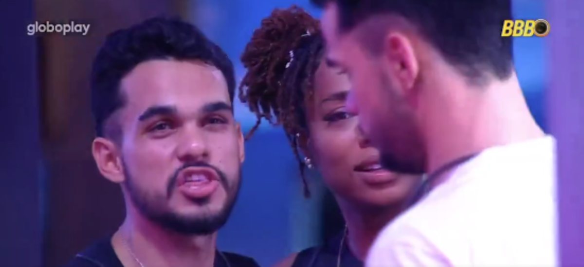 João Gabriel ameaça agredir participantes e chuta objeto em festa do BBB 25