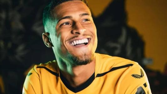 João Gomes, cria do Flamengo, acertou saída do Wolverhampton para o Aston Villa