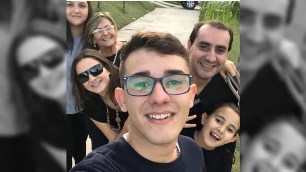 Filho de prefeito tem perna amputada após ser atropelado por policial, em Dublin