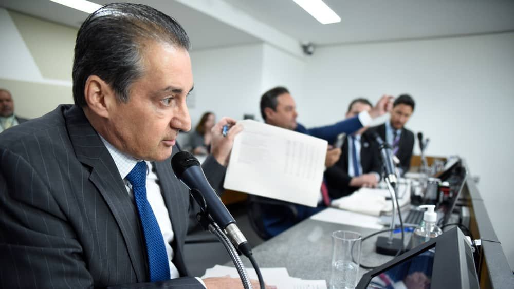 Líder do governo diz que, apesar de Recuperação Fiscal, Minas tenta opções contra dívida