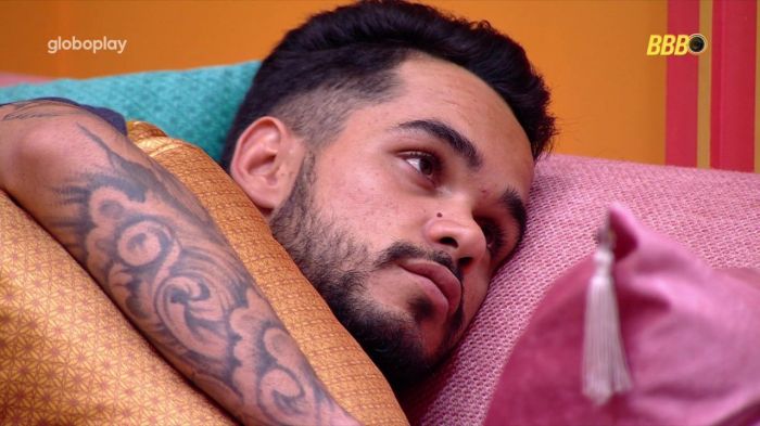João Pedro volta a declarar voto em Vitória Strada no BBB 25