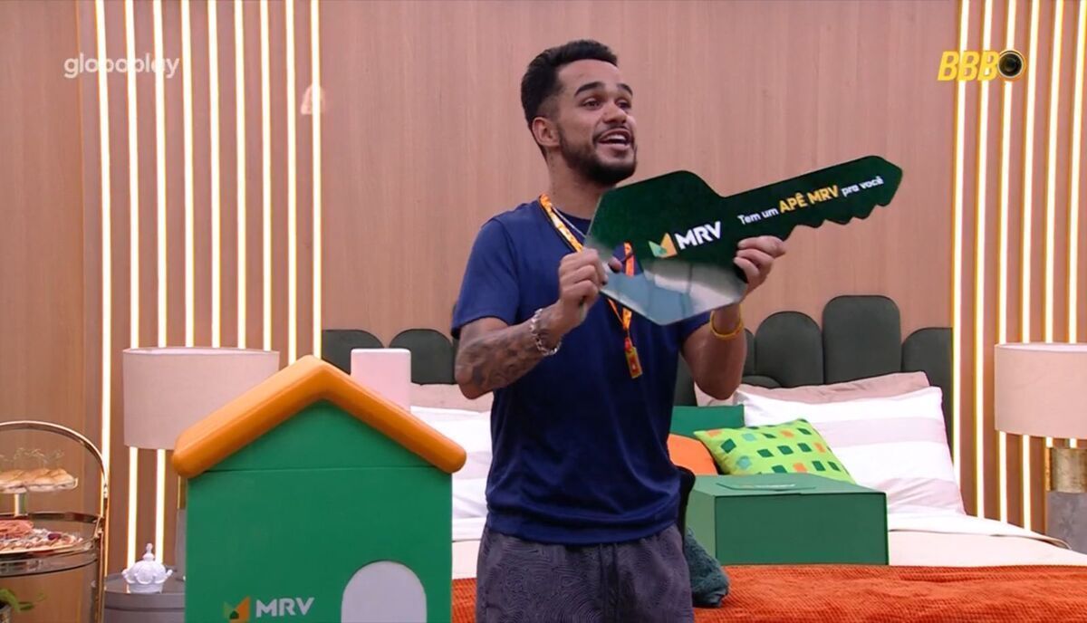 Confinado no BBB 25, João Pedro celebra nova conquista após vencer a Prova do Líder