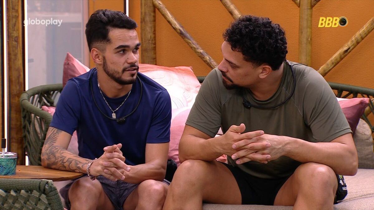 Tadeu Schmidt confunde participantes com discurso de eliminação no BBB 25