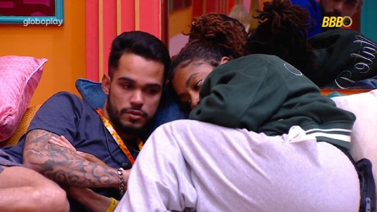 João Pedro muda alvo do Paredão do BBB 25 após papo com Thamiris, que sugere nome