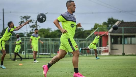 João Peglow, atacante do Sport