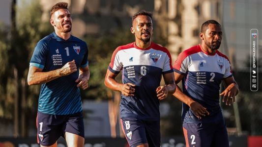 João Ricardo, Bruno Pacheco e Tinga em treinamento do Fortaleza antes de enfrentar o Goiás