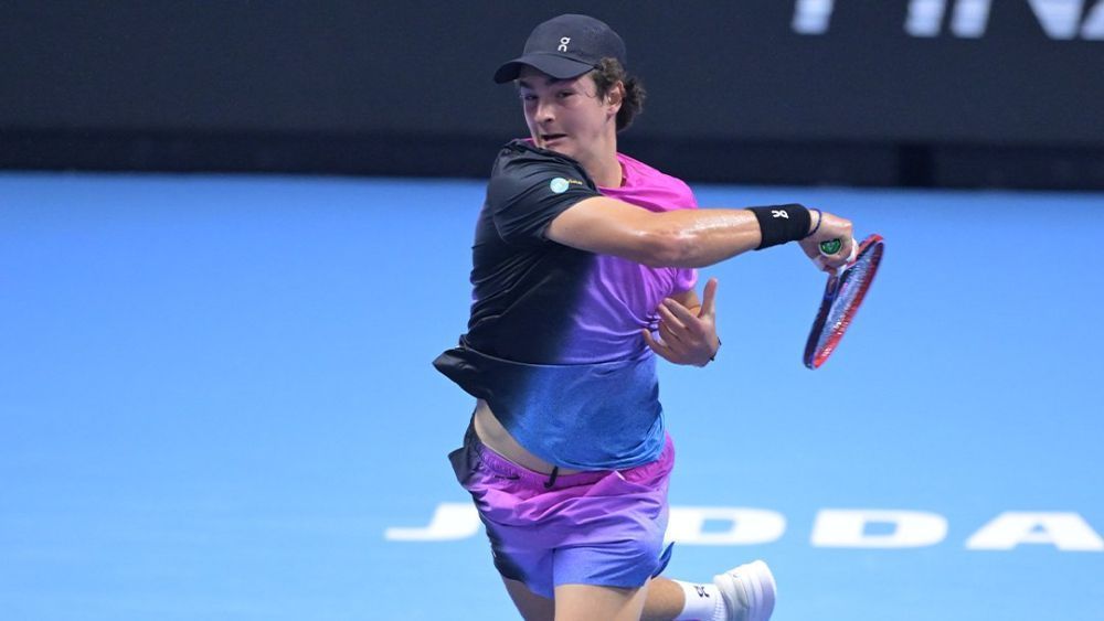 João Fonseca vence e se garante de forma antecipada na semi do Next Gen Finals