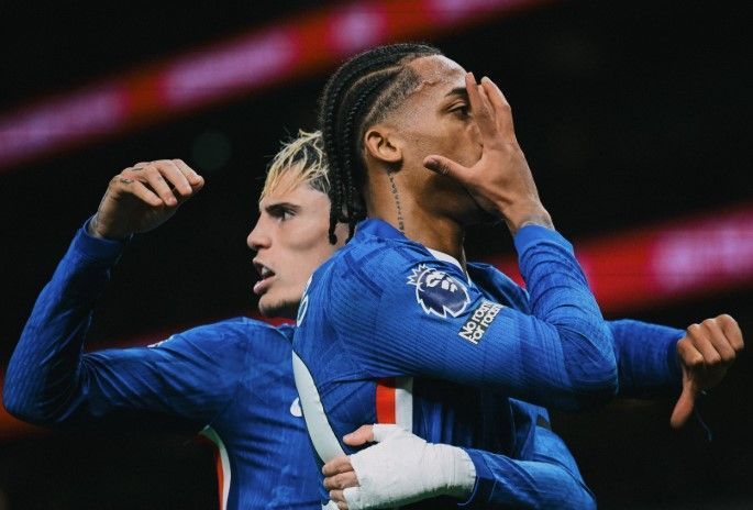 João Pedro decide, e Chelsea vence clássico contra Tottenham na Premier League