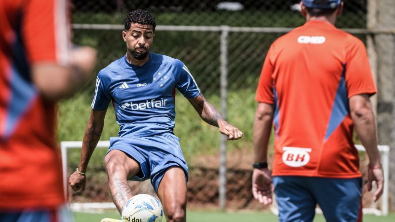 Titular do Cruzeiro abre o jogo sobre clima no elenco às vésperas de semifinal