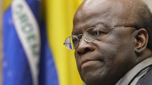 Joaquim Barbosa criticou falas de ex-vice-presidente Mourão sobre mudanças no Exército