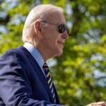 Biden negocia com Congresso americano para evitar calote
