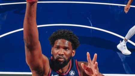 Joel Embiid, pivô americano-camaronês do Philadelphia 76ers