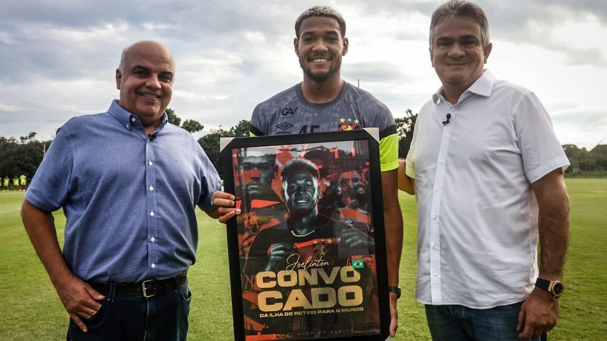 Convocado para Seleção, Joelinton, do Newcastle, treina no Sport e é homenageado