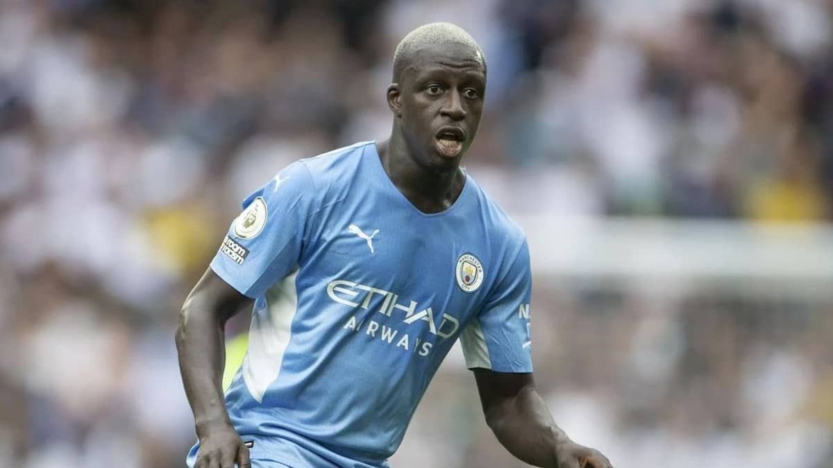 Benjamin Mendy é absolvido de acusações de estupro na Inglaterra