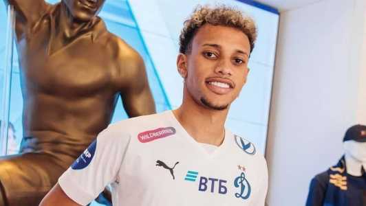Jogador deixou o Grêmio em setembro deste ano