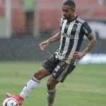 Atlético: lateral Paulo Henrique é aguardado no Rio de Janeiro para assinar com o Vasco