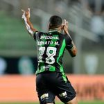 Jogadores do América respondem se receberão pix de torcedor do Santos