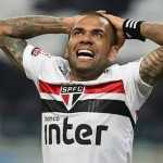 Daniel Alves disse que estava bêbado e não se lembra de nada, diz TV espanhola