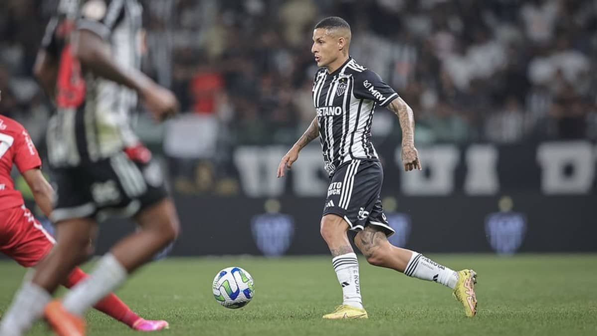 Arana, do Atlético, agradece carinho durante recuperação e fala sobre parte física