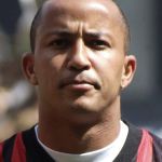 Ex-atacante Alex Mineiro é preso por não pagamento de pensão alimentícia
