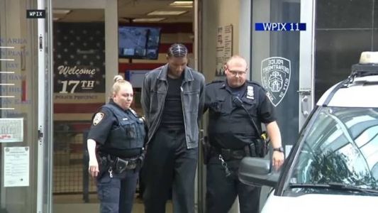 Jogador foi preso, mas está liberado após pagamento de fiança