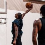 Clube da NBA negocia jogador após prisão por violência doméstica